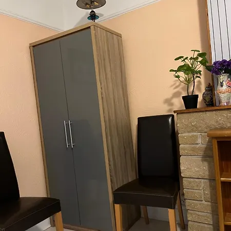 Private 2 Near Southmead Hospital