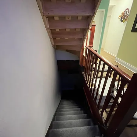 Private 2 Near Southmead Hospital *