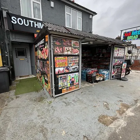 Private 2 Near Southmead Hospital *